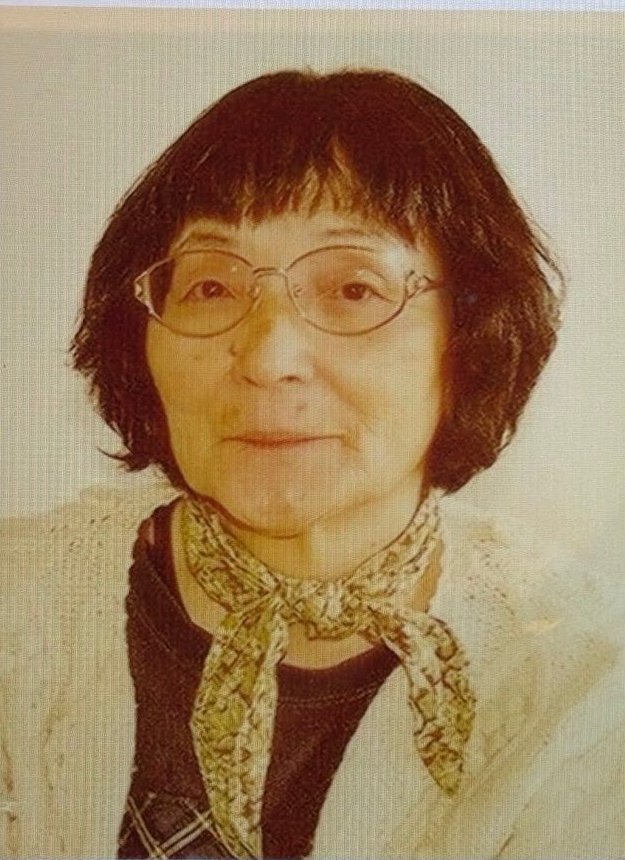 寺澤英子の肖像(平成15年頃・自宅にて)